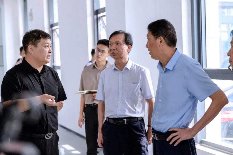 卓一簡(jiǎn)訊丨熱烈歡迎“新鄉(xiāng)市政協(xié)”、“衛(wèi)輝政協(xié)”考察團(tuán)一行蒞臨卓一牧業(yè)考察調(diào)研！